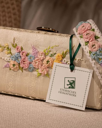 Pastel Blossom 222